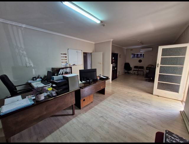 3 BEDROOM HOUSE TO LET IN MONTCLAIR
